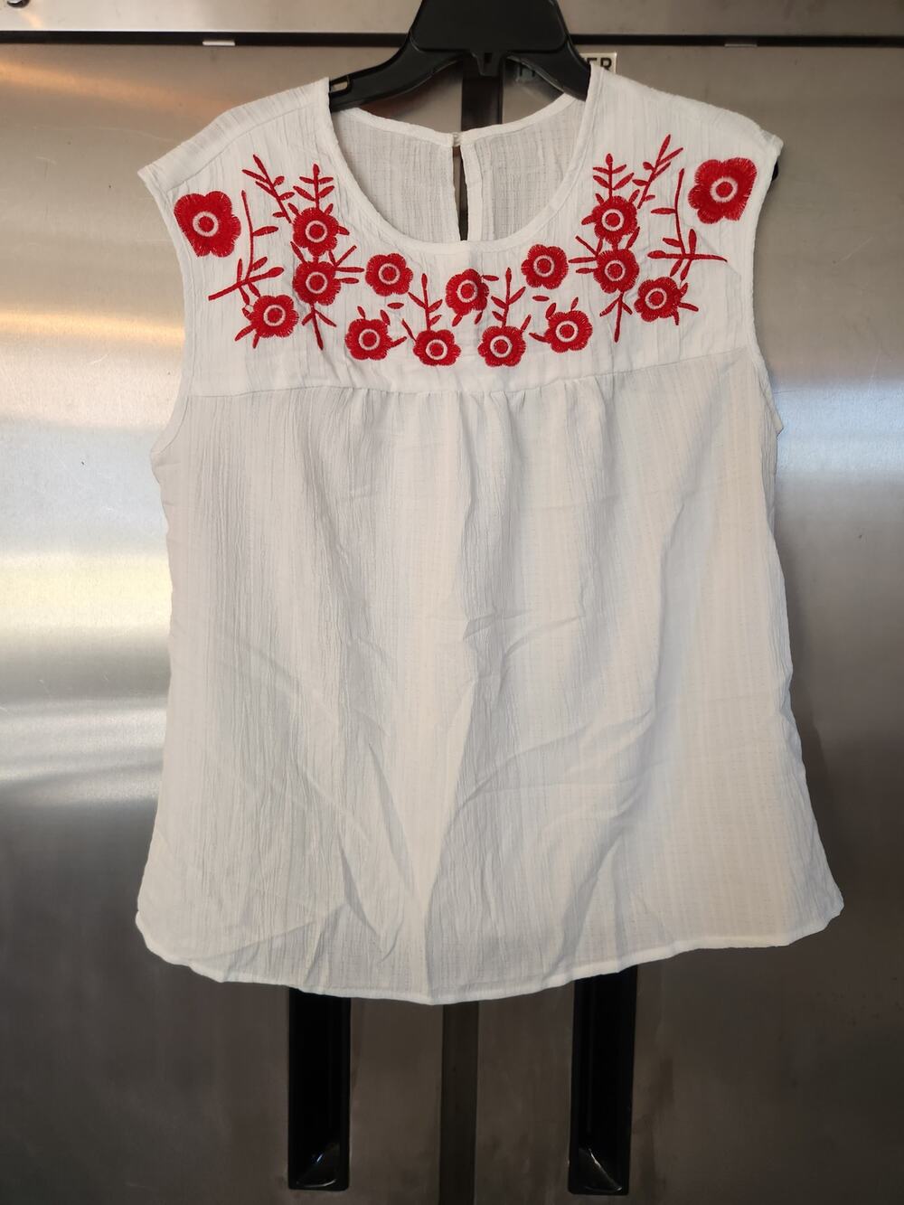 SHEIN Curve White Red Floral Embroidered Sleeveless Top Size 1X